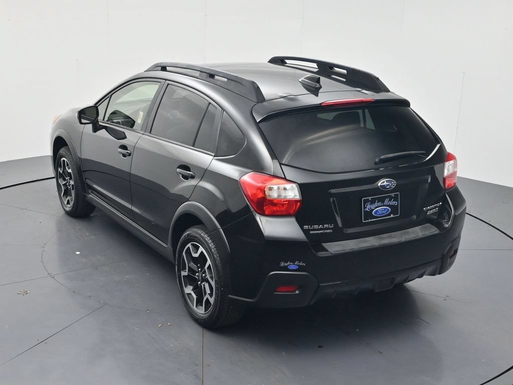 Used 2017 Crystal Black Silica Subaru 2.0i Limited image 43