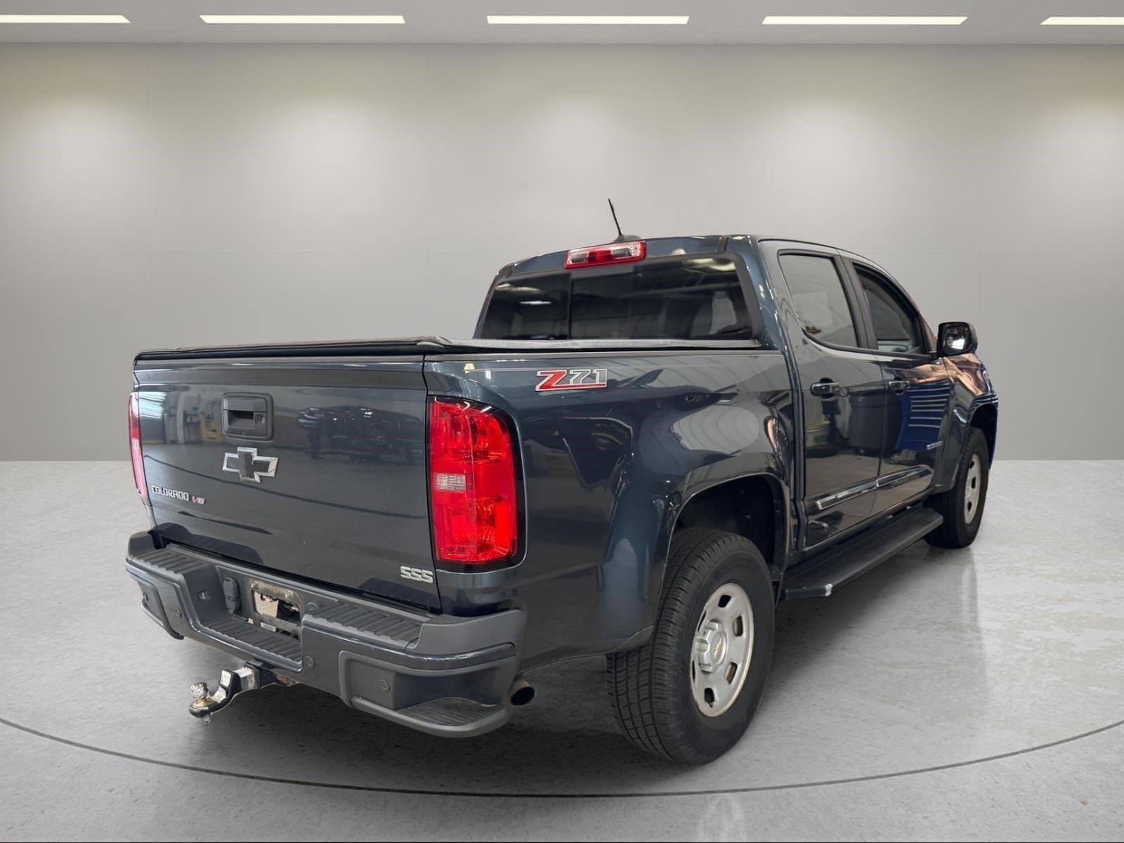 Used 2020 Shadow Gray Metallic Chevrolet 2WD Z71 image 12