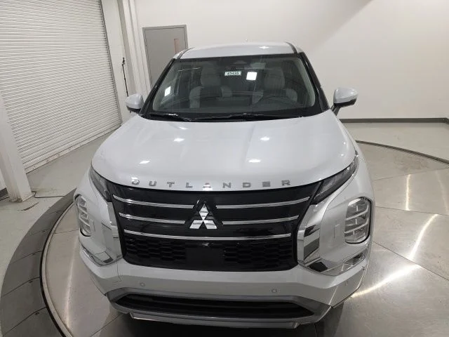 New 2026 White Mitsubishi SE S-AWC image 2