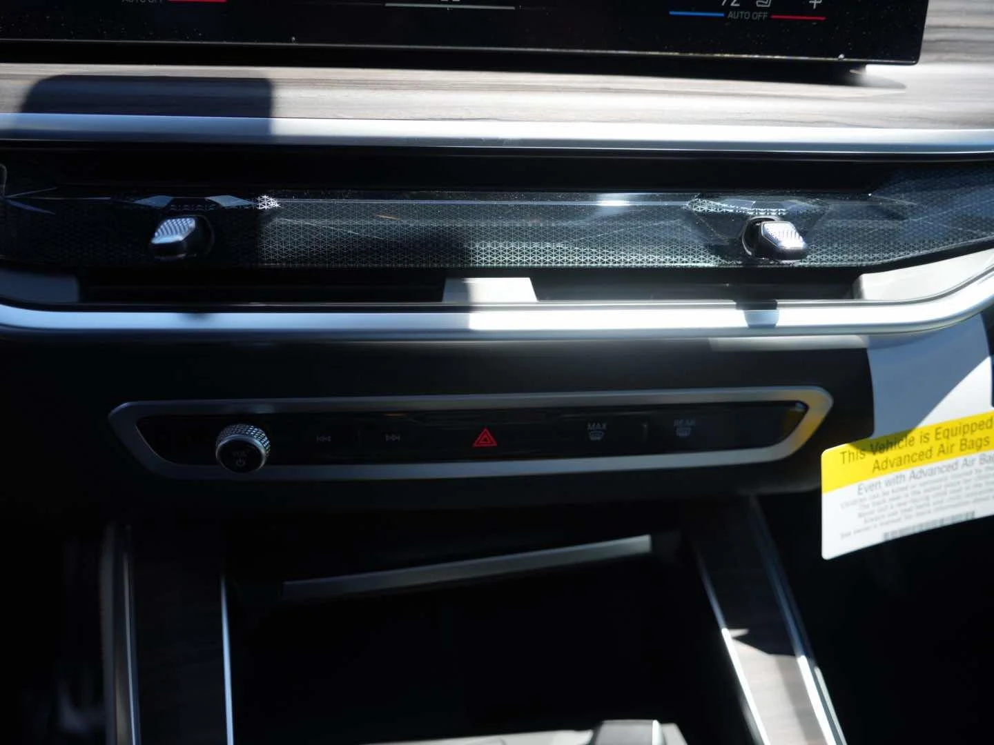 New 2026 Carbon Black Metallic BMW sDrive40i image 18
