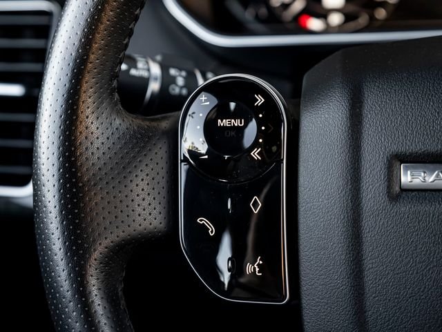 Used 2019 Fuji White Land Rover HSE image 20