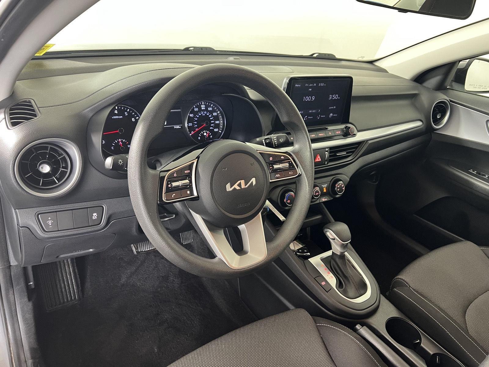 Used 2023 Steel Gray Kia LXS image 4