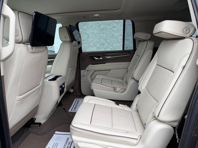 Used 2021 Smokey Quartz Metallic GMC Denali image 15
