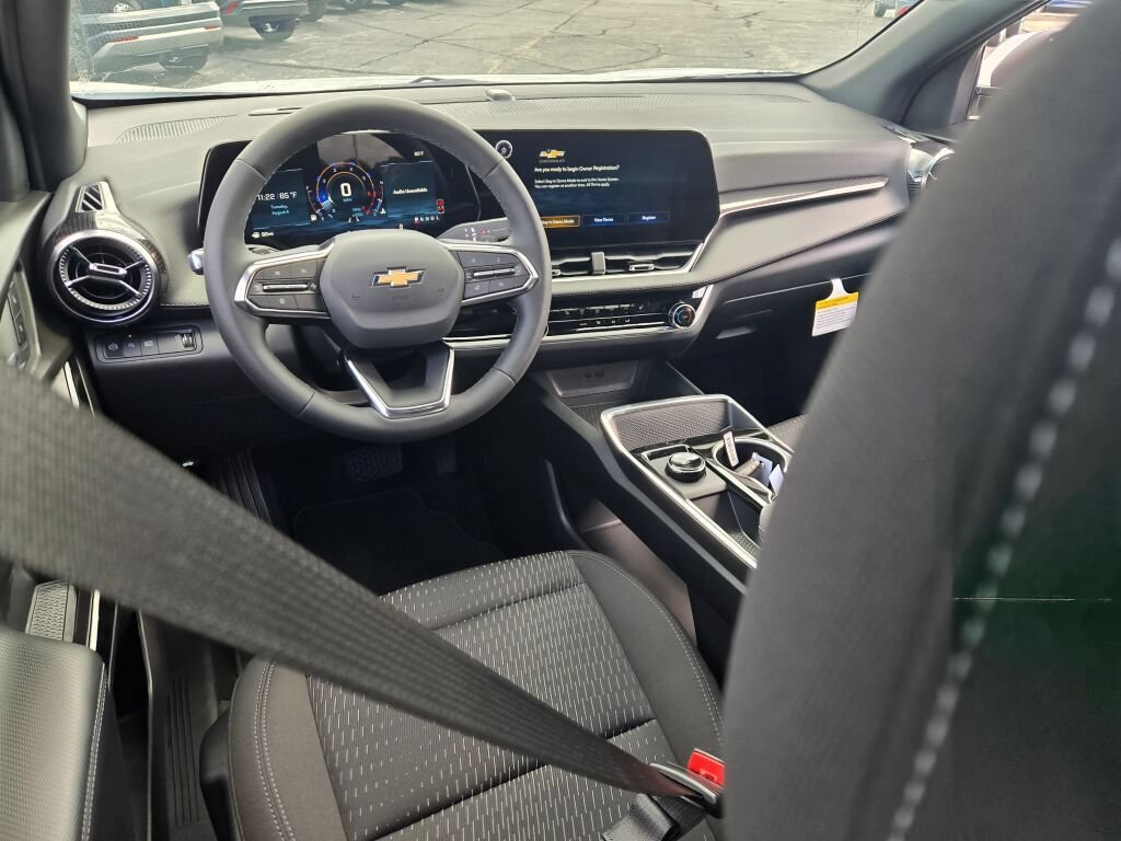 2027 Chevrolet Equinox LT - Photo 13