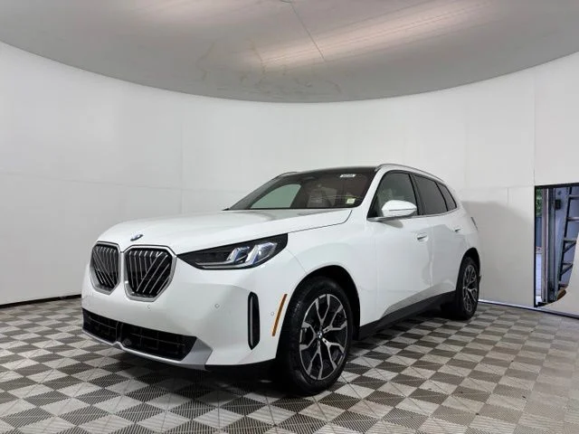 New 2026 Alpine White BMW 30 xDrive image 3