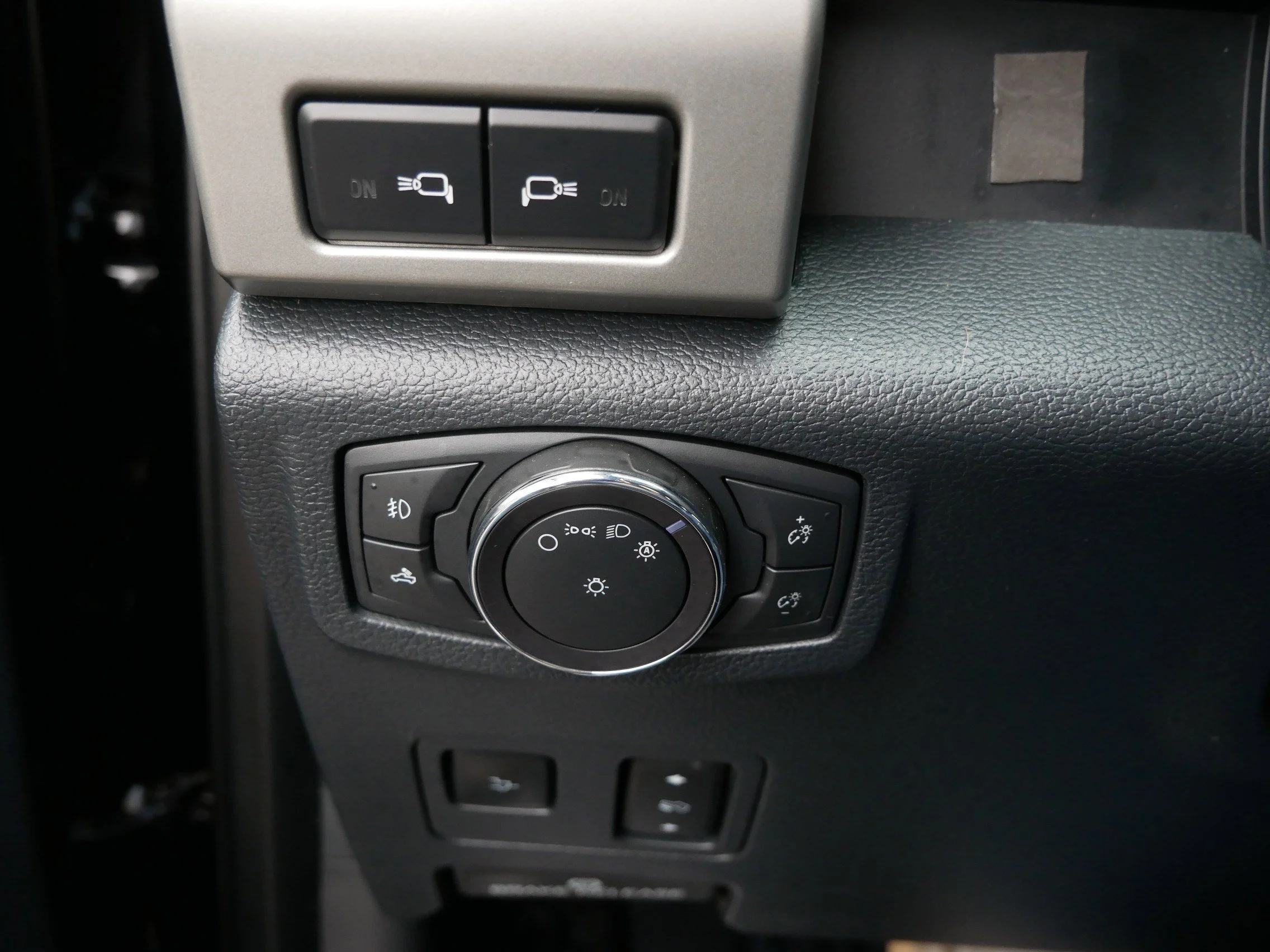 Certified Used 2022 Agate Black Metallic Ford LARIAT image 26