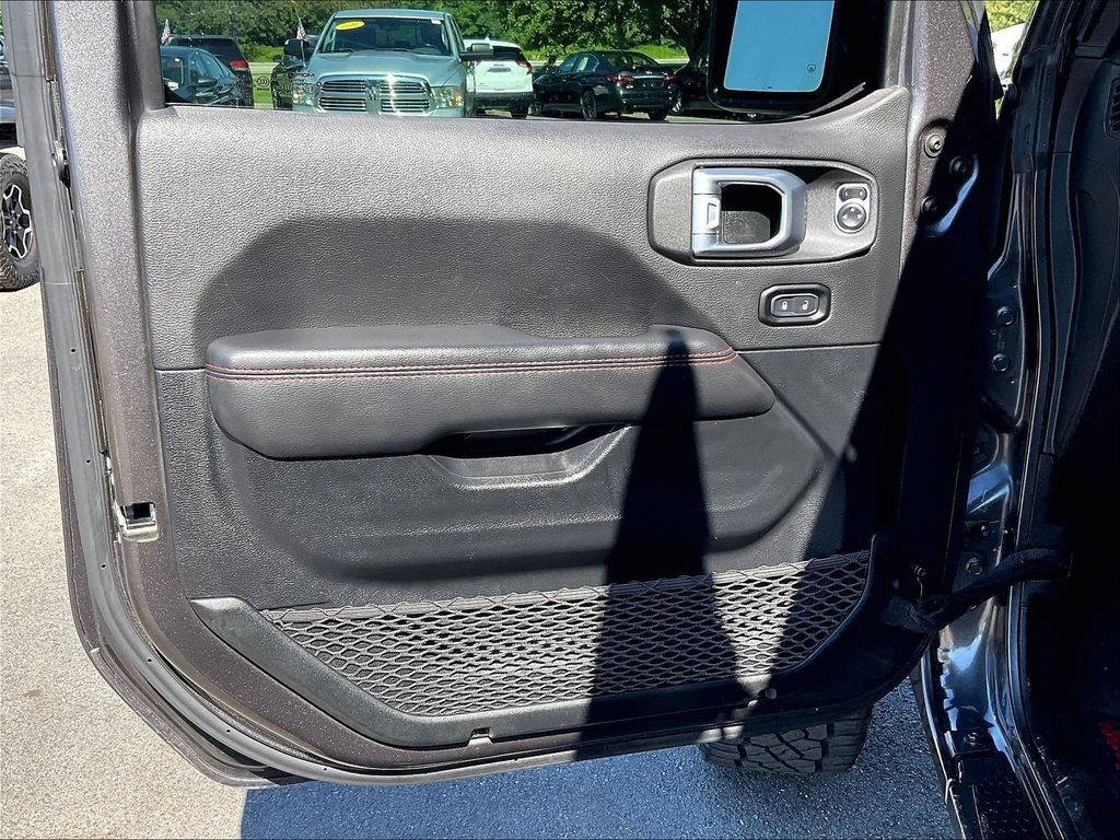Used 2021 Gray Jeep Rubicon image 9