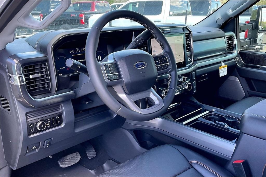 New 2026 Ford Super Duty F-250 Lariat 4D Crew Cab