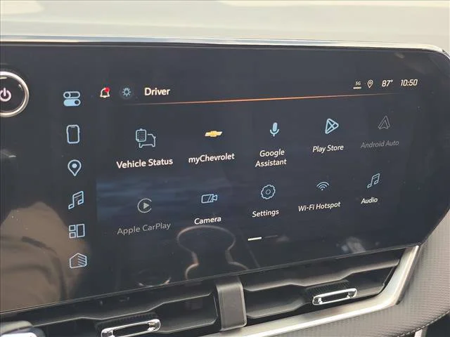 New 2027 Summit White Chevrolet LT image 22