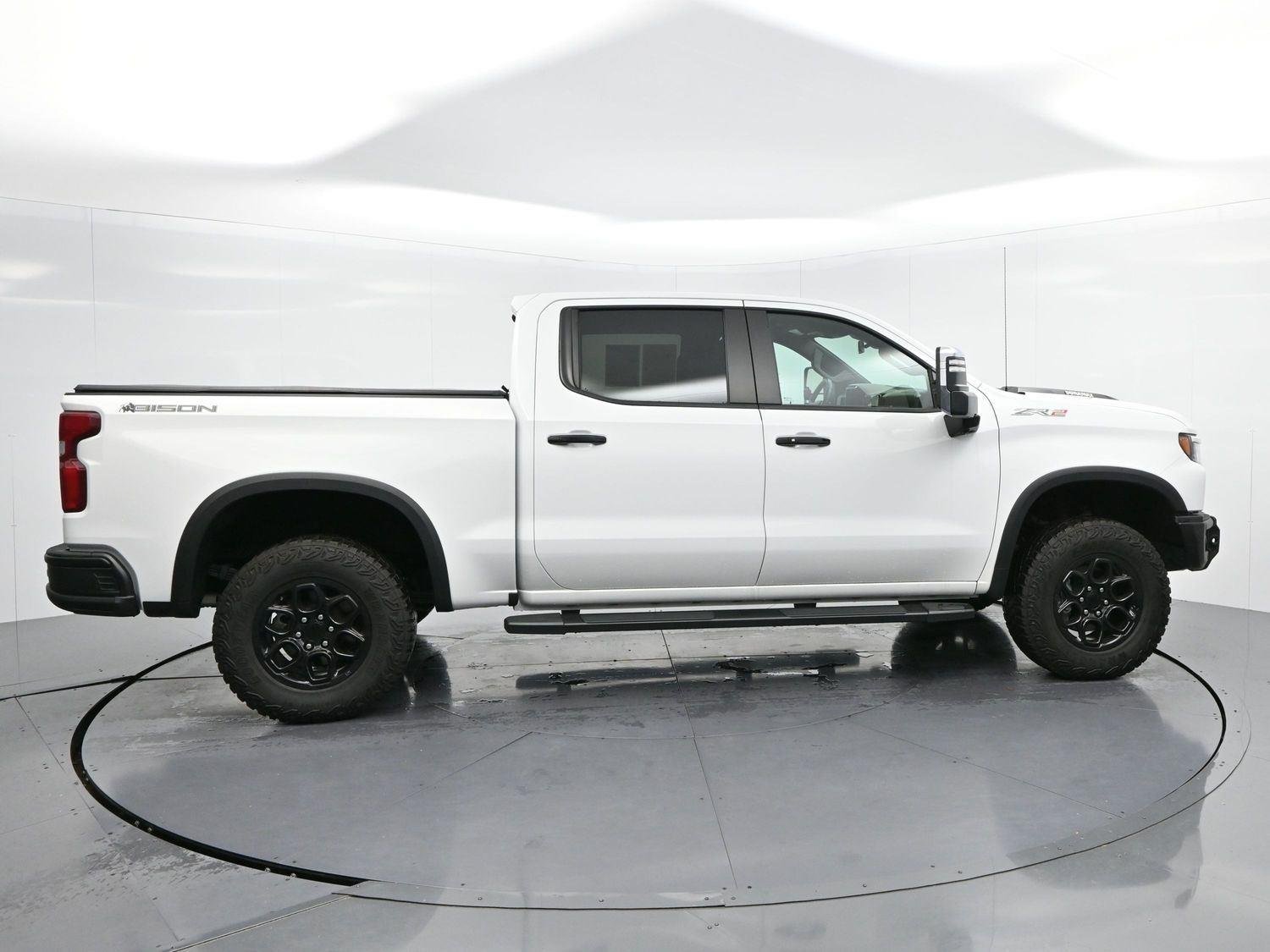 Used 2024 Summit White Chevrolet ZR2 image 8