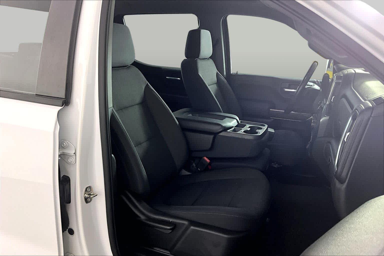 Used 2019 Summit White Chevrolet LT image 9