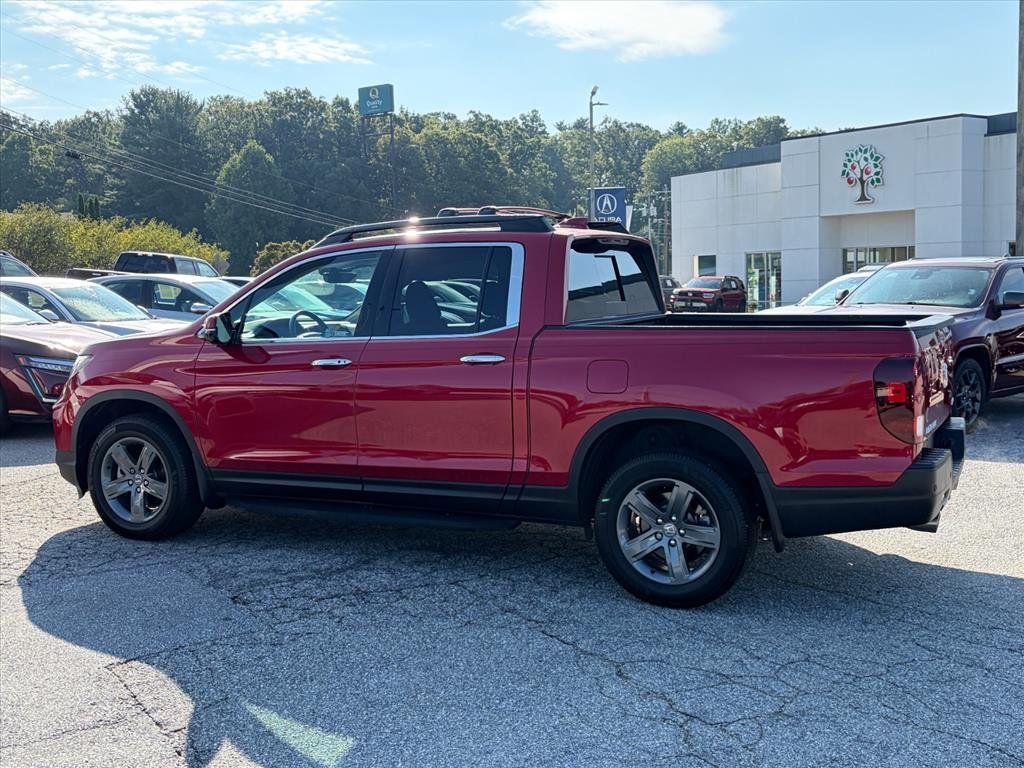 Used 2022 Radiant Red Metallic II Honda AWD RTL-E image 5