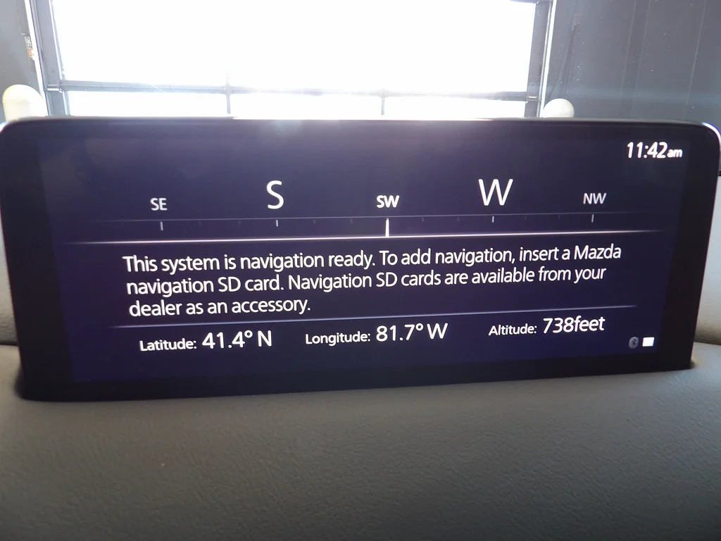 Certified Used 2025 Rhodium White Metallic Mazda 2.5 S Premium Plus image 36