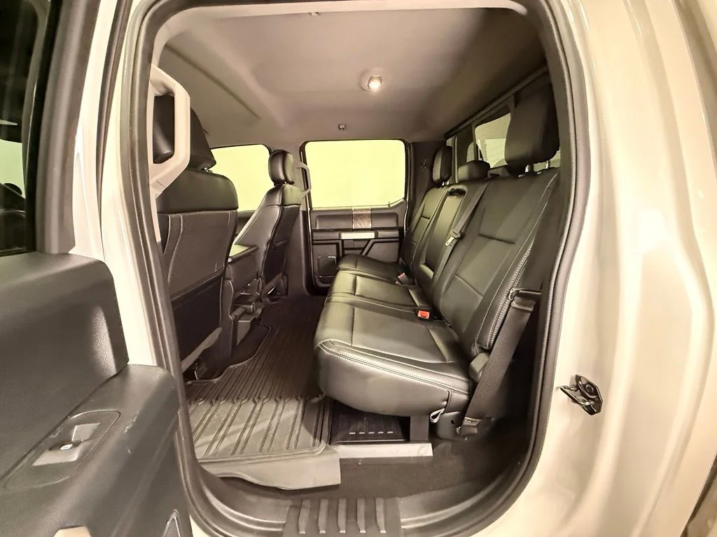 Used 2019 White Ford Lariat image 16