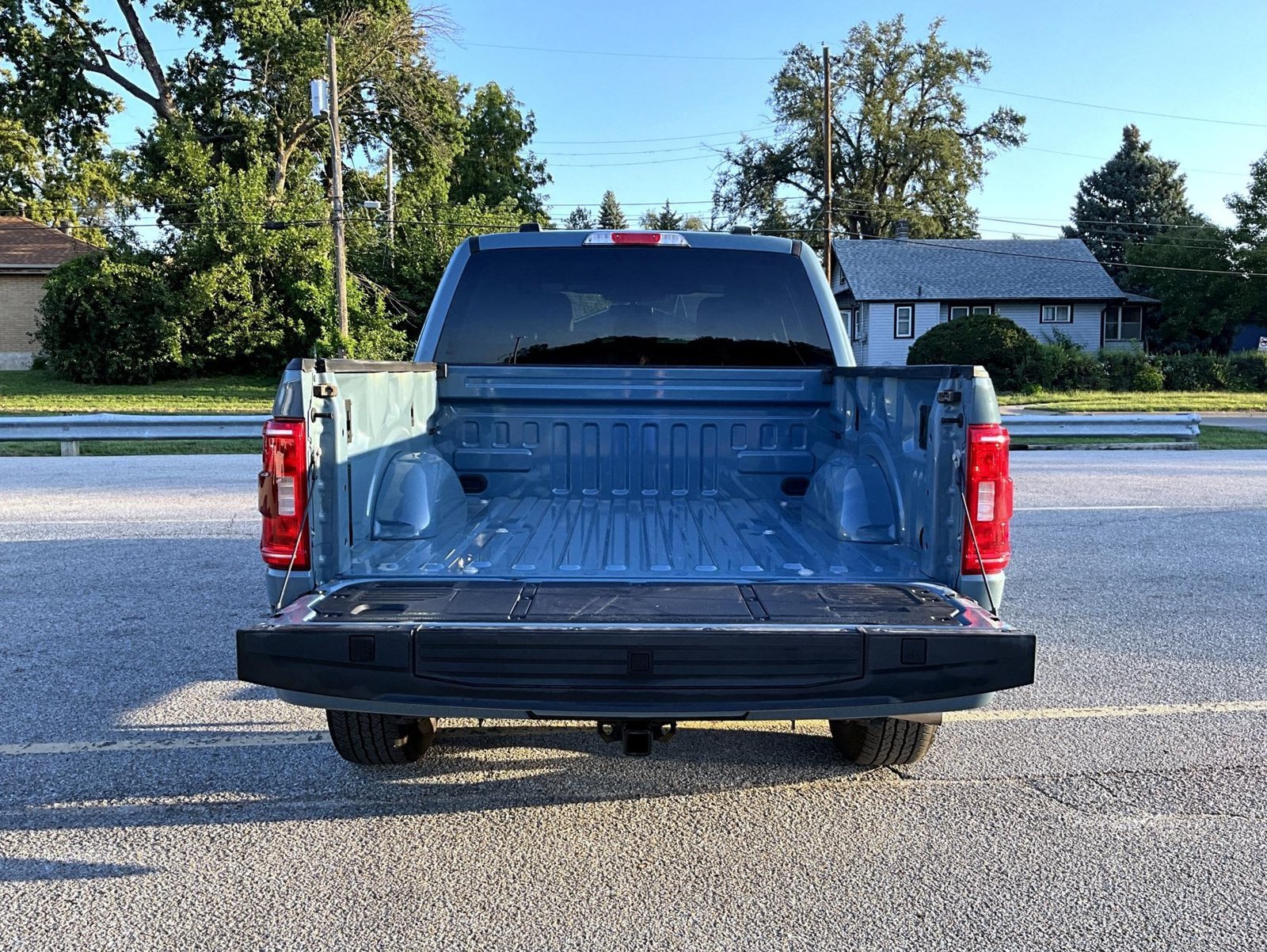 Used 2023 Blue Ford XLT image 9