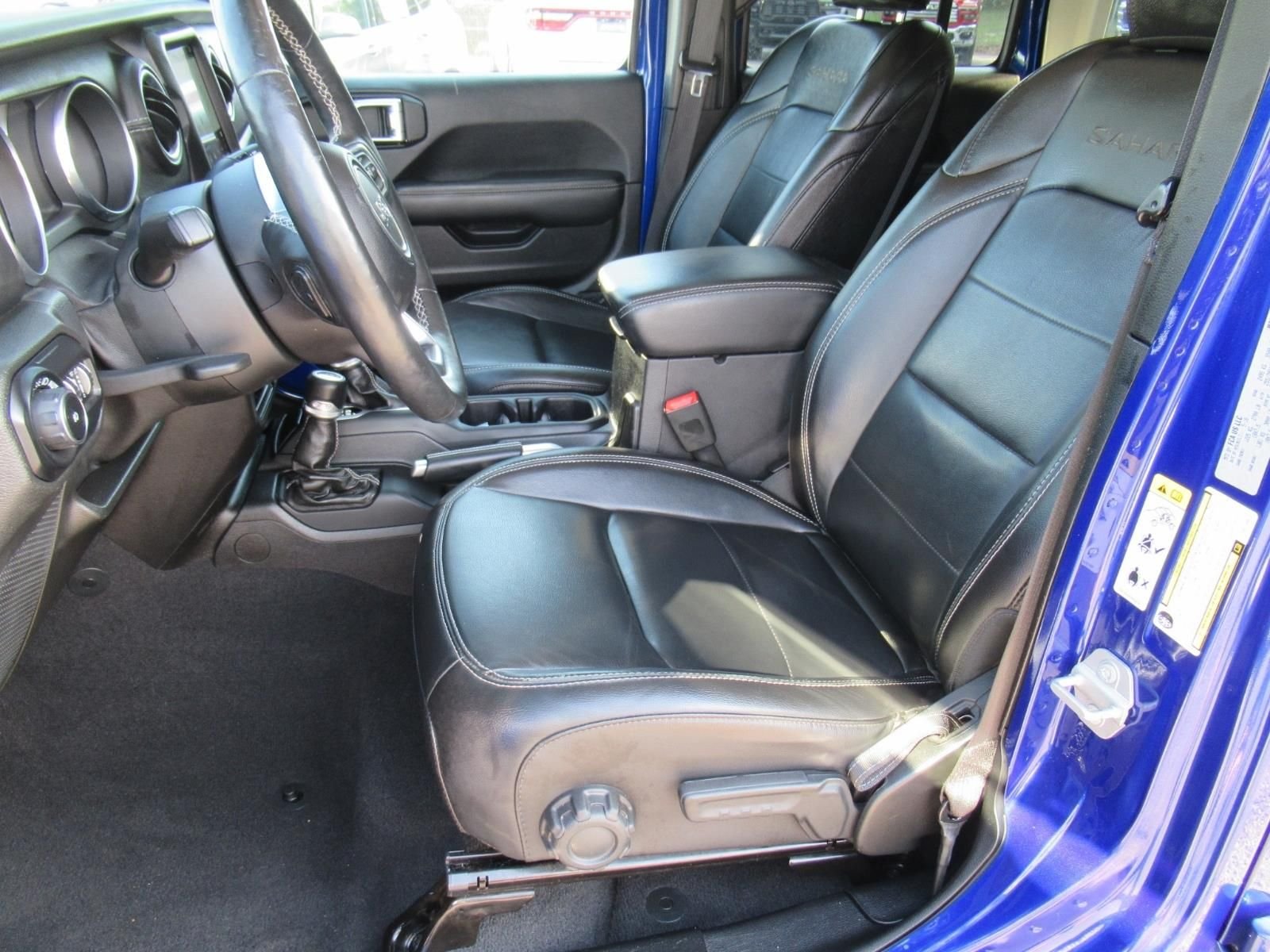 Used 2018 Blue Jeep Unlimited Sahara image 18