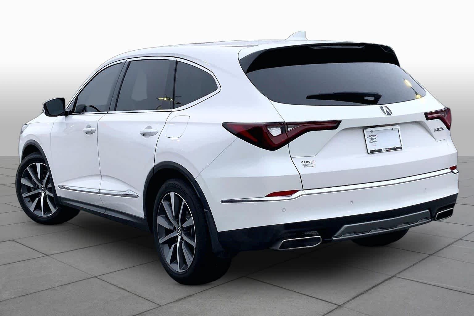 Used 2025 Platinum White Pearl Acura w/Technology Package image 12