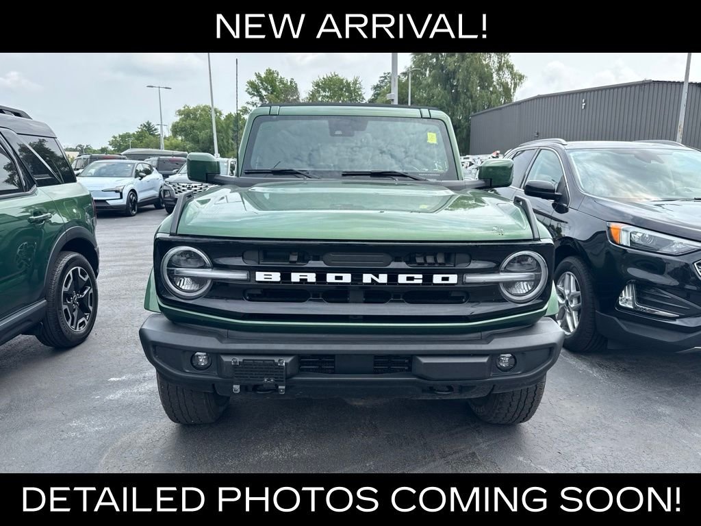Used 2024 Green Ford Outer Banks image 2