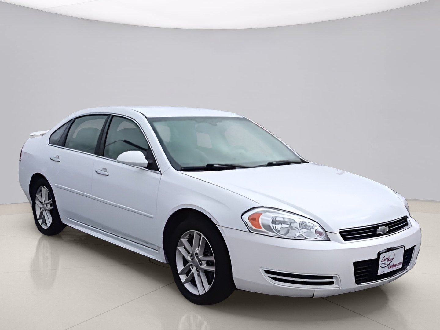 Used 2016 White Chevrolet LTZ image 7