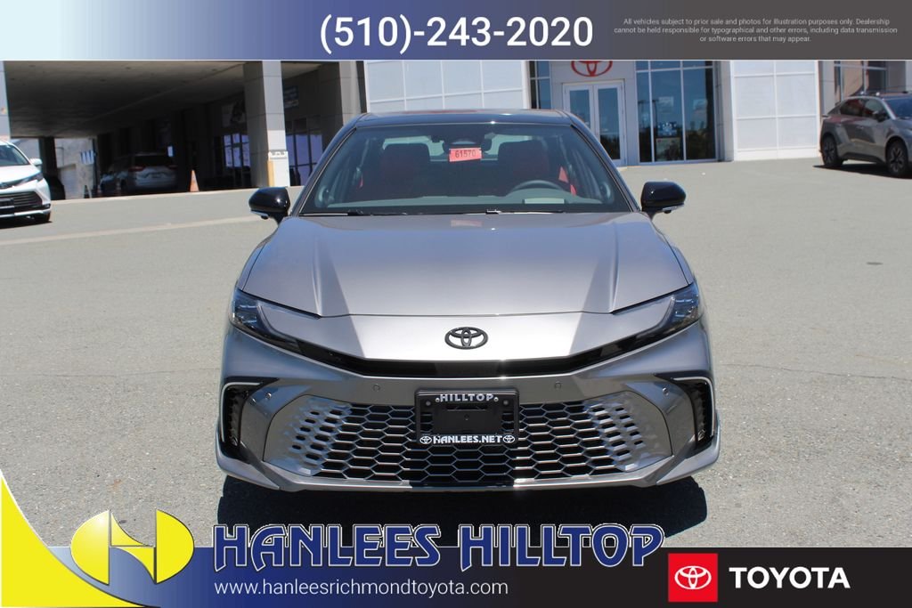 New 2026 Heavy Metal with Midnight Black Metallic roof <sup>1</sup> Toyota  XSE image 4