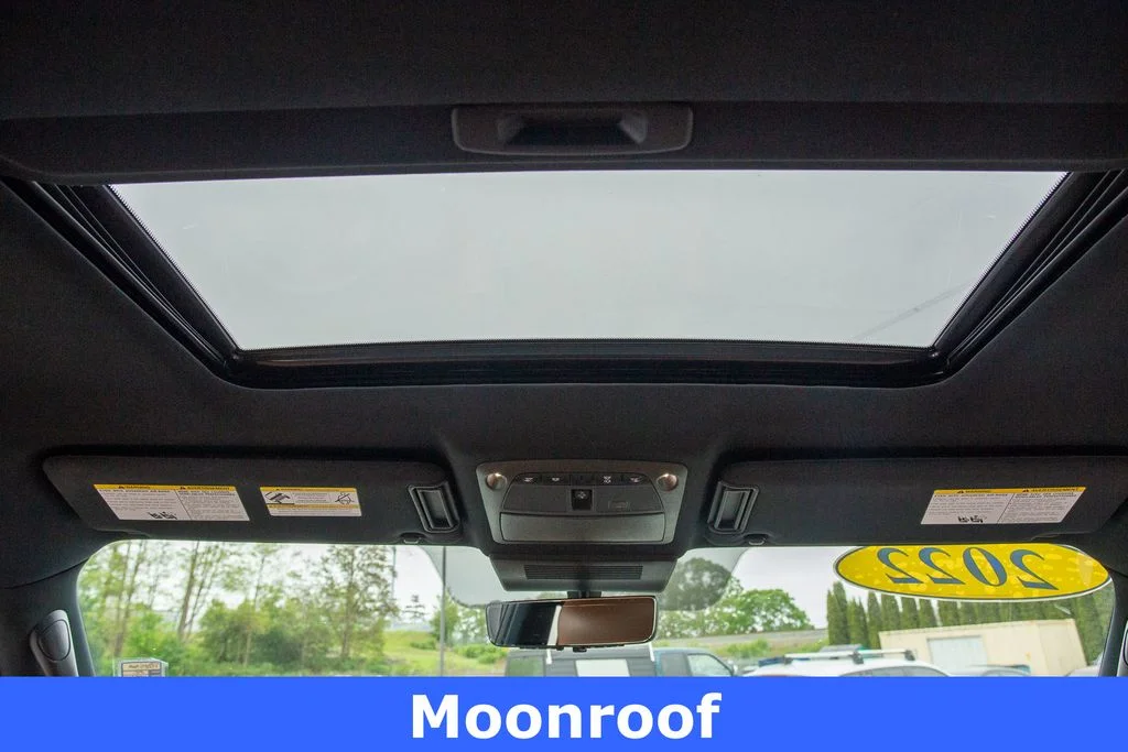Used 2022 Champagne INFINITI 4WD Sensory image 20