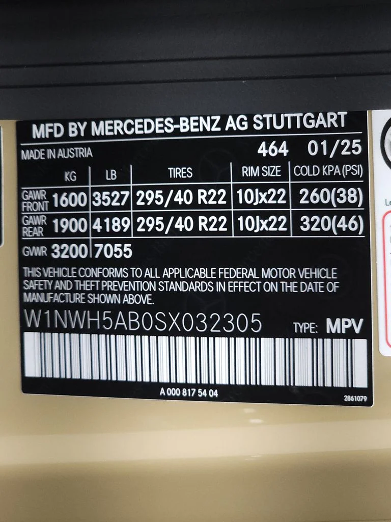 Certified Used 2025 MANUFAKTUR Desert Sand Mercedes-Benz G 63 AMG® image 38