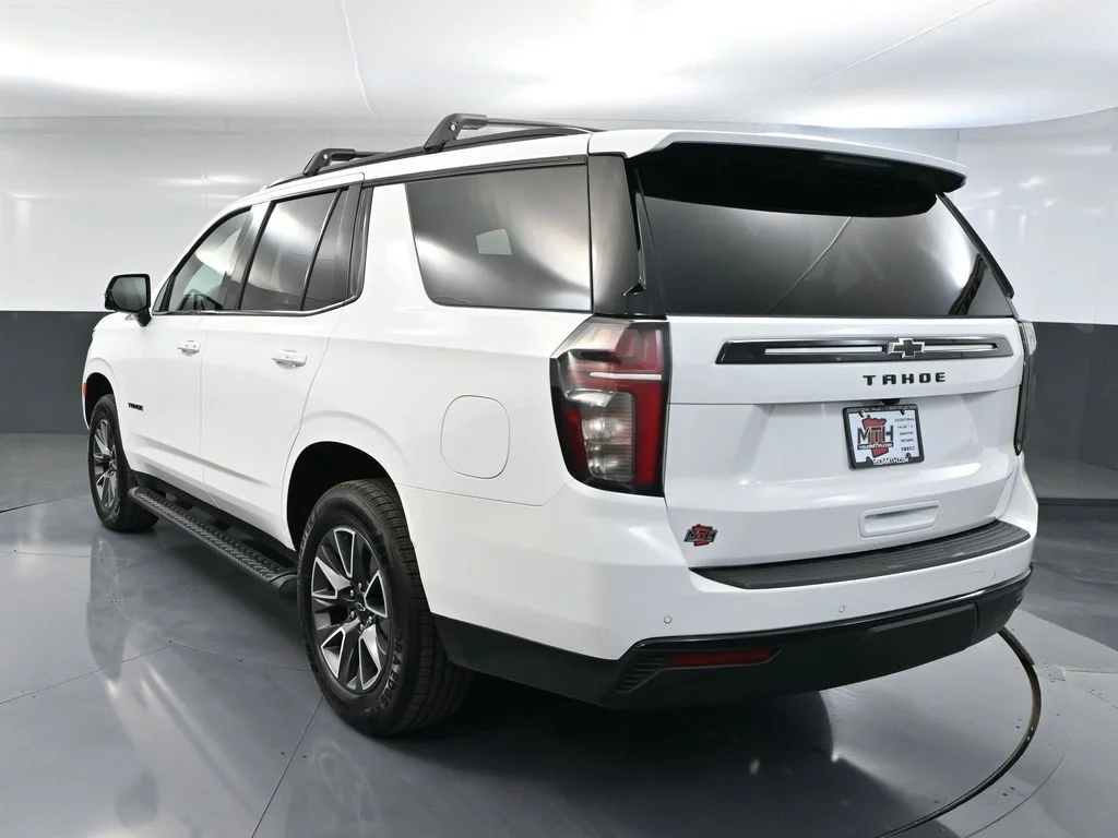 Used 2023 White Chevrolet Z71 image 9