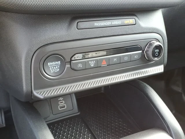 New 2026 Azure Gray Metallic Tri-Coat Ford Outer Banks image 39