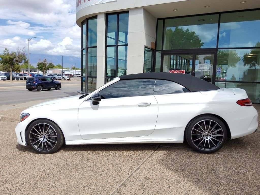 Used 2023  Mercedes-Benz C 300 image 24
