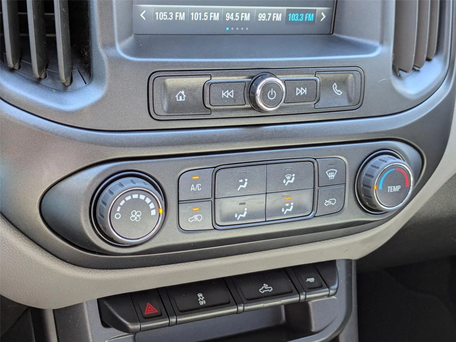 Used 2017 Summit White Chevrolet 2WD WT image 20