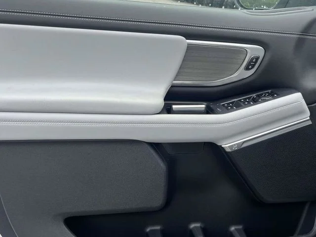 New 2026 White Ford Platinum image 12