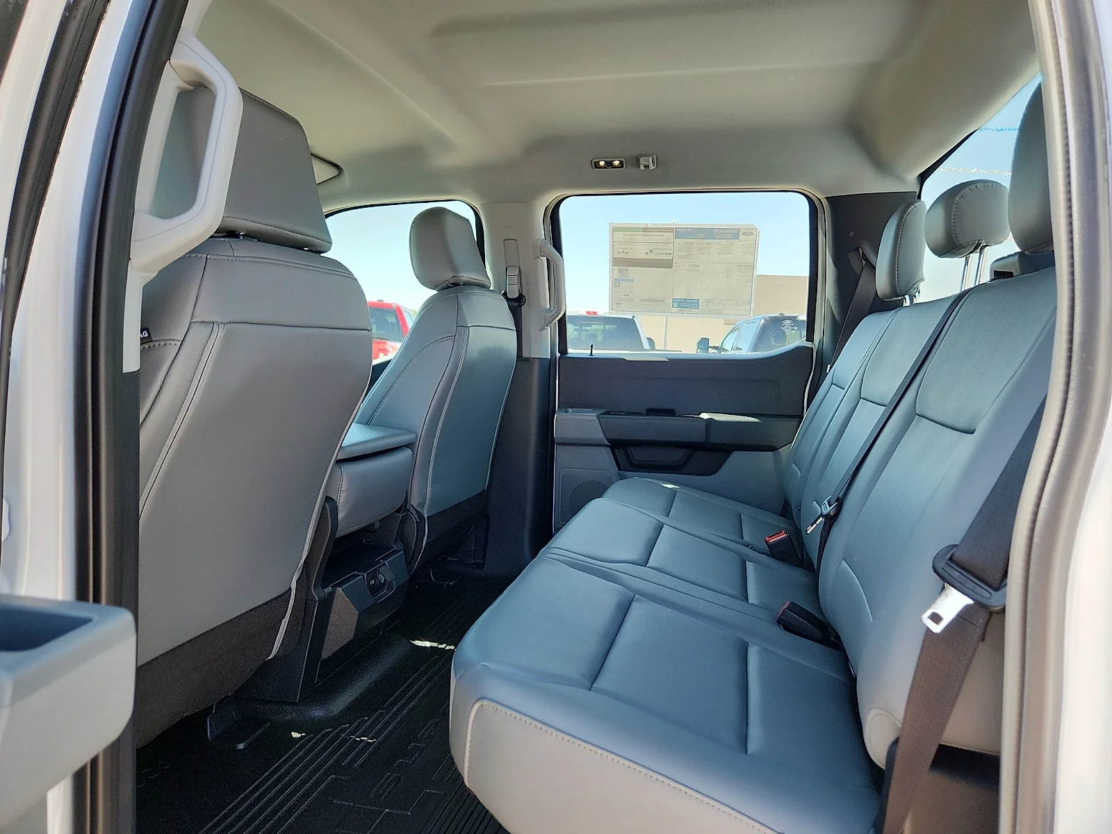 New 2026 Oxford White Ford XL image 18