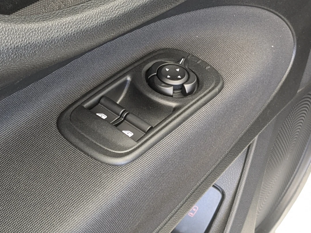 New 2026 White FIAT Pop - - FWD - Backup Camera - Lane Keep Assist - Rear Park Assist - Auto Climate & More! image 13
