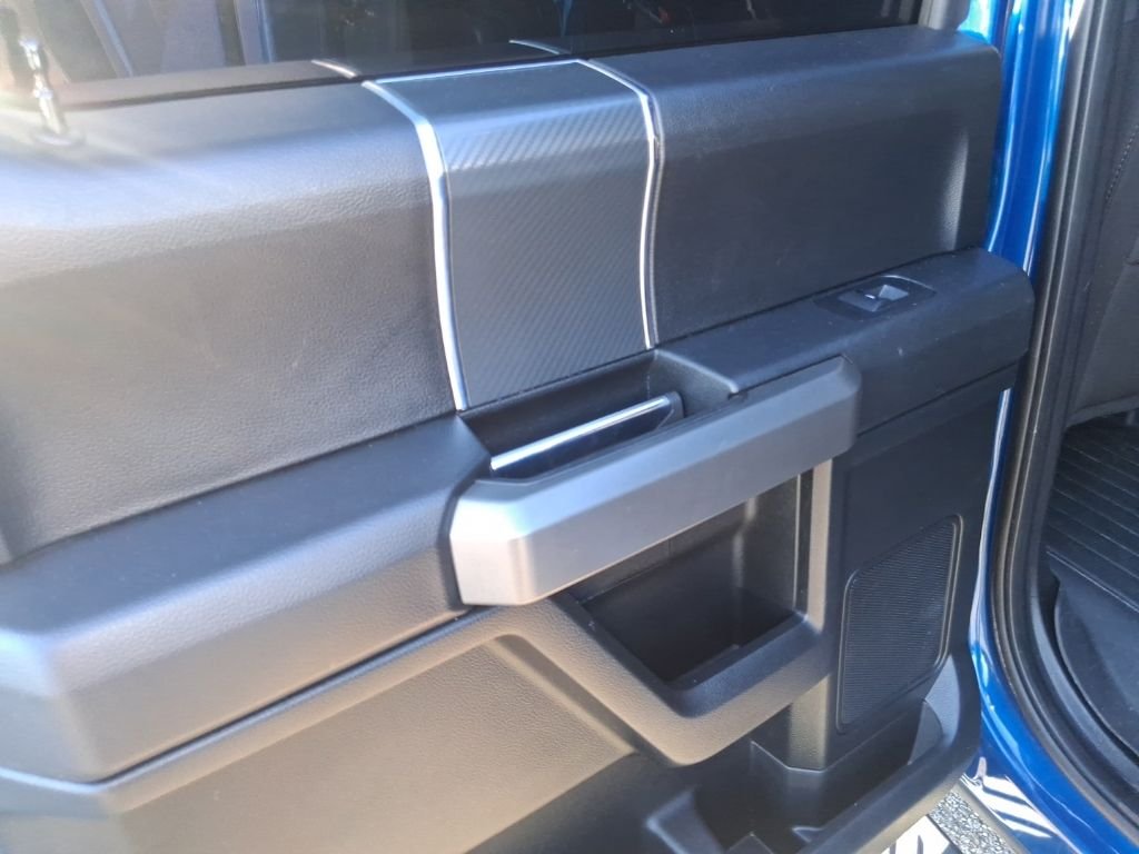 Used 2018 Blue Ford XLT image 13