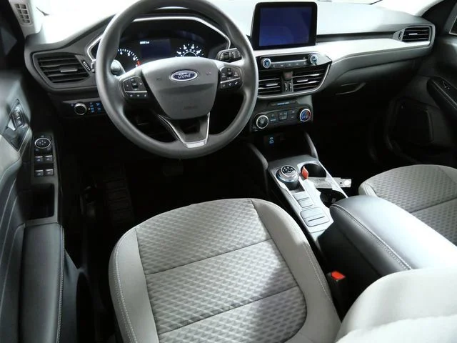 Certified Used 2022 Red Ford SE image 4