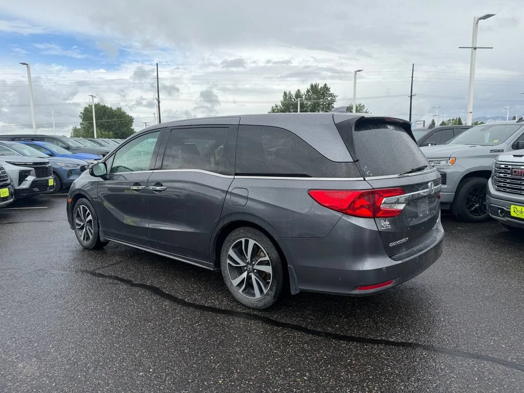 Used 2018 Gray Honda Elite image 2