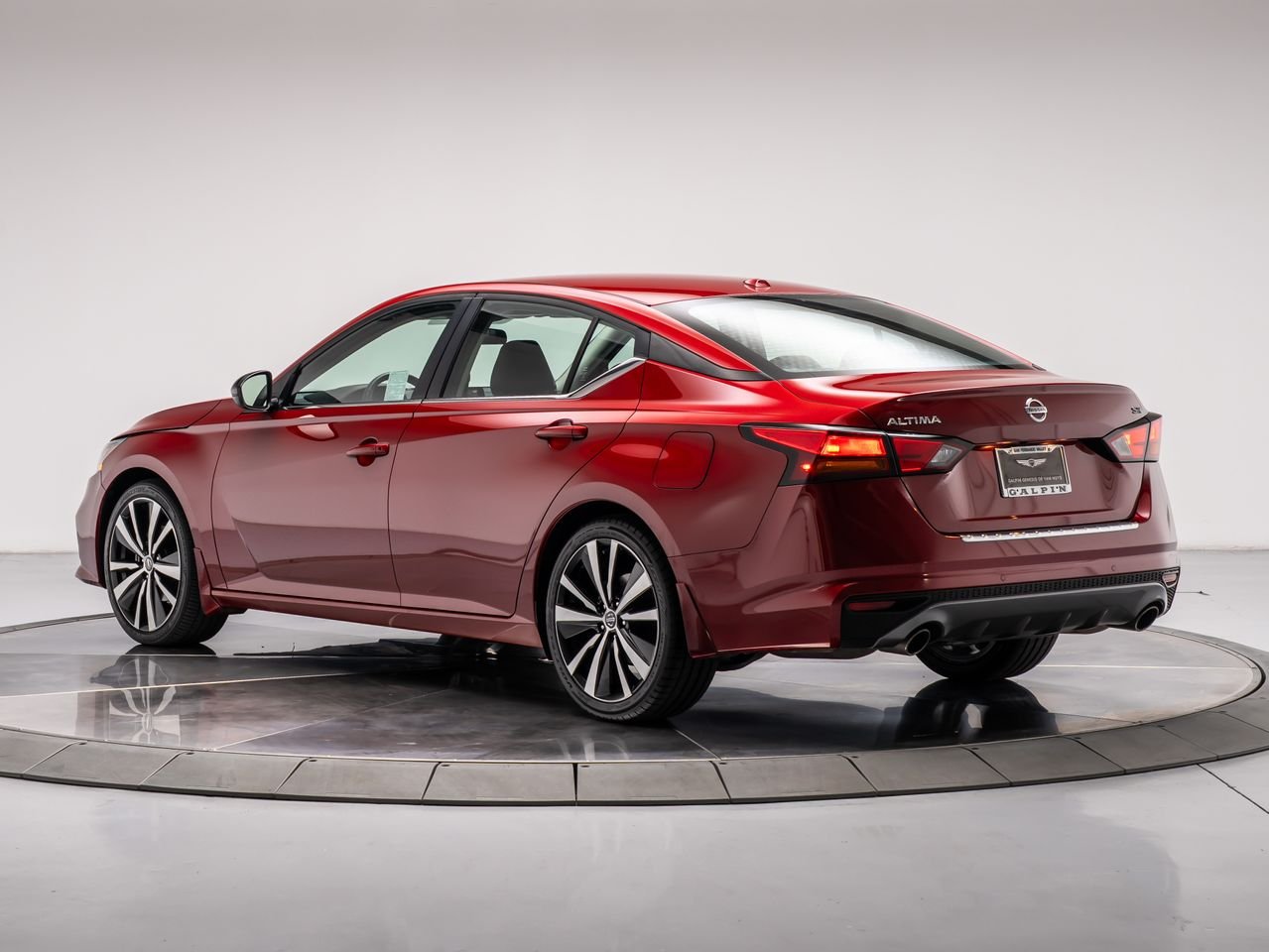 2022 Nissan Altima SR - Photo 3