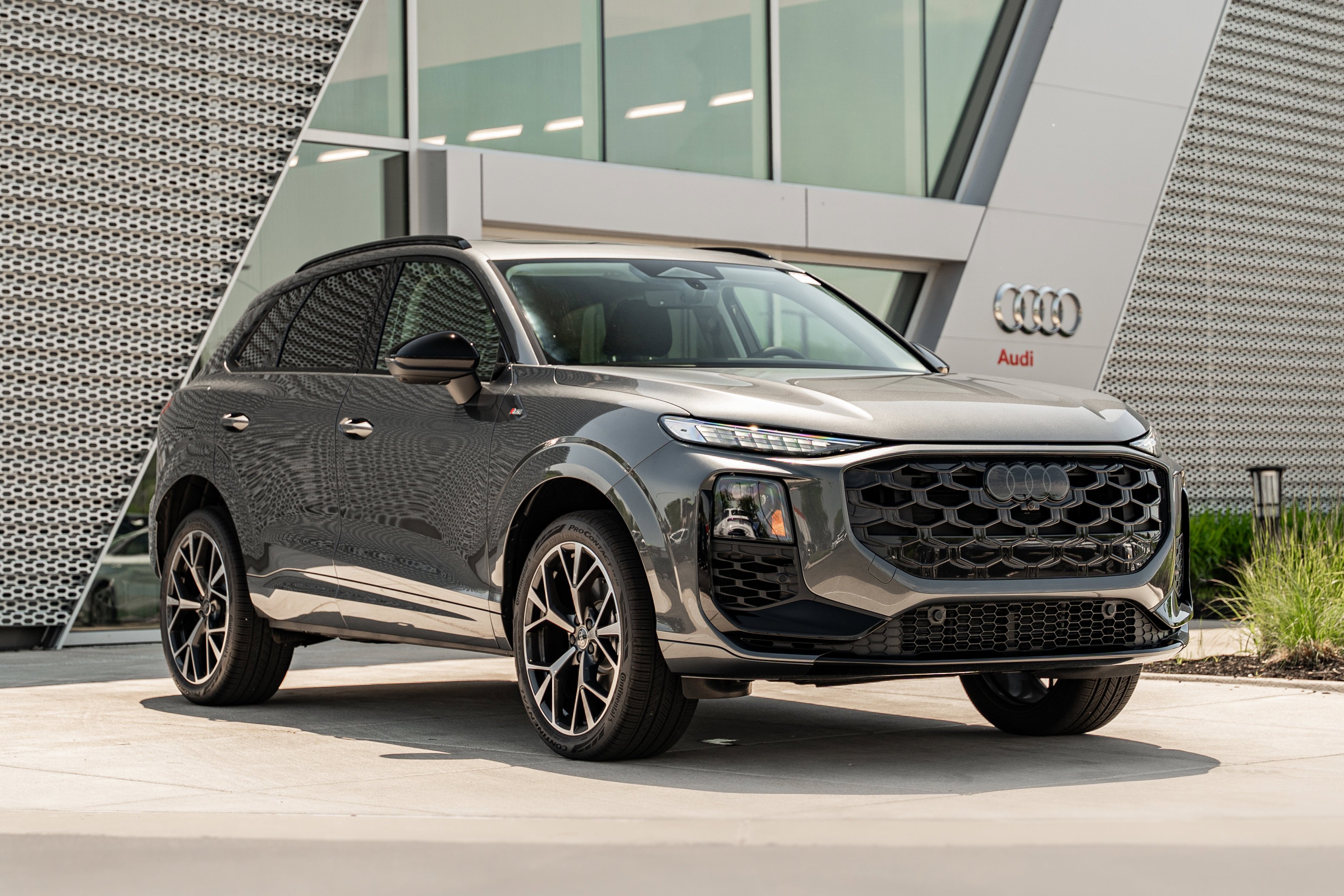 2026 Audi Q3 S line quattro's photo