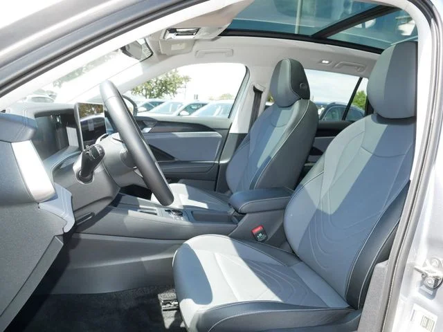 Certified Used 2025 Silver Volkswagen 2.0T SE image 15