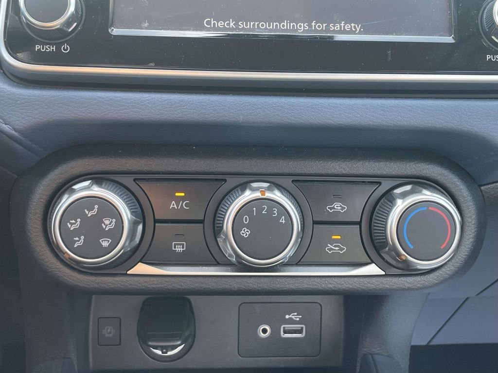 2025 Nissan Versa Sedan SV - Photo 29