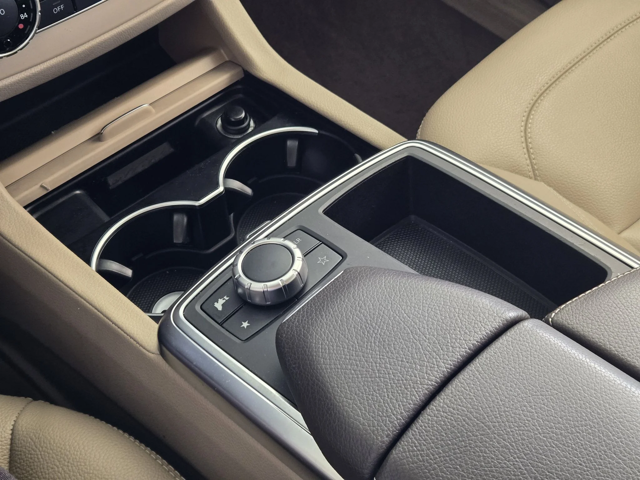 Used 2012 Palladium Silver Metallic Mercedes-Benz ML350 BlueTEC® image 19