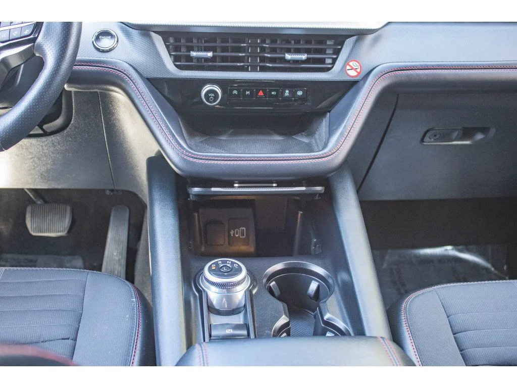 Used 2025 Carbonized Gray Metallic Ford ST-Line image 26