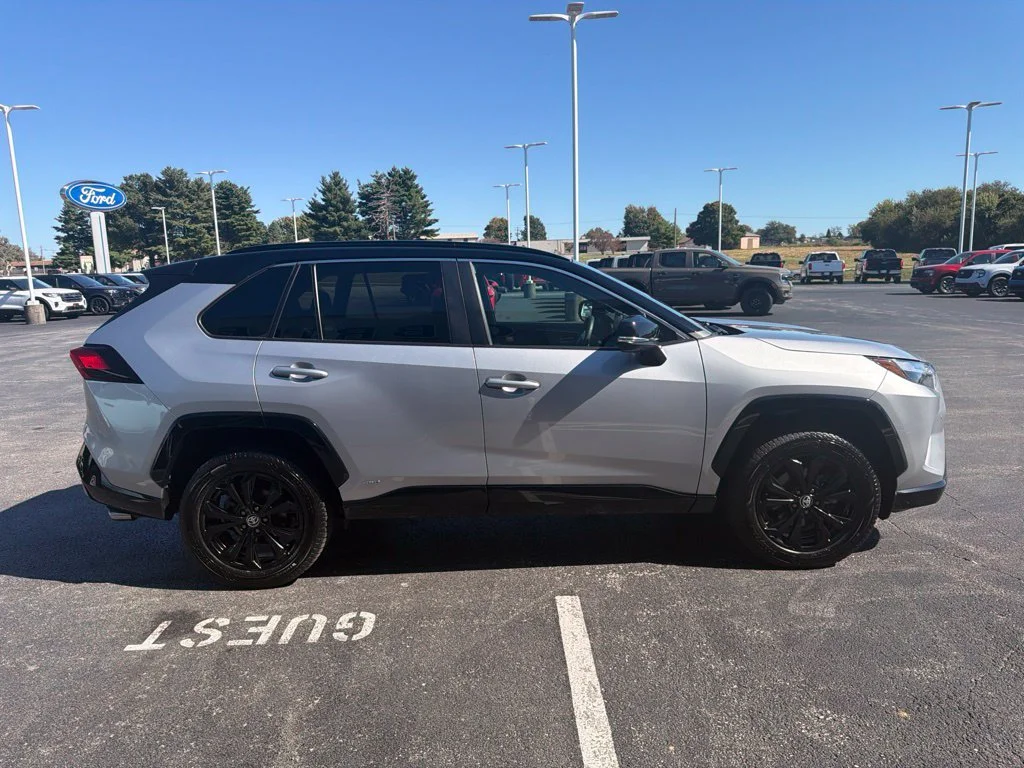 Used 2022 Silver Sky Metallic Toyota XSE image 6