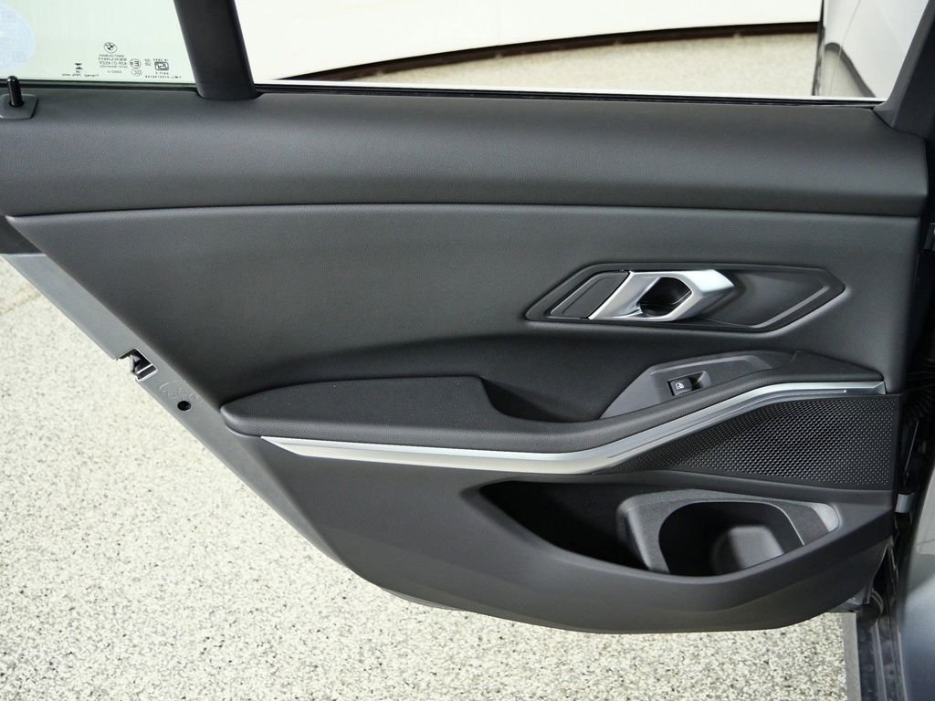 2026 BMW 3 Series 330i - Photo 29