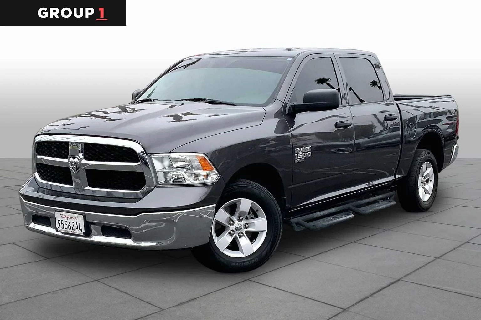 2022 RAM 1500 Classic SLT Crew Cab 5'7's photo