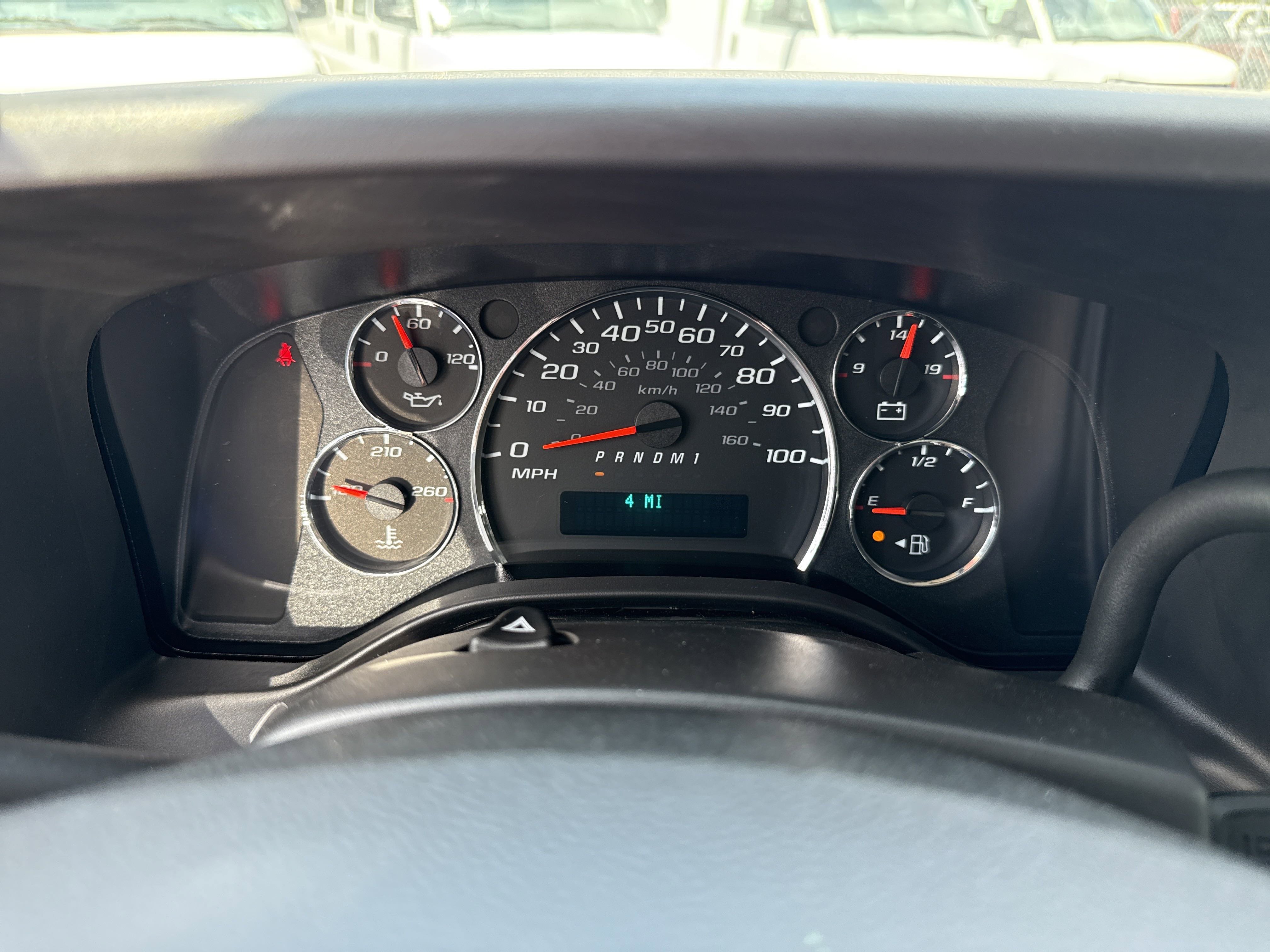 2025 Chevrolet Express Cargo Work Van - Photo 16