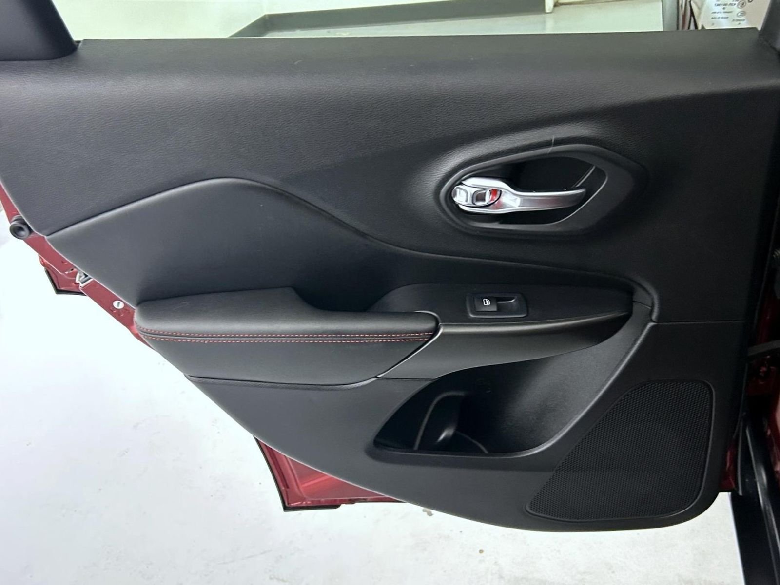 Used 2020 Red Jeep Trailhawk image 20