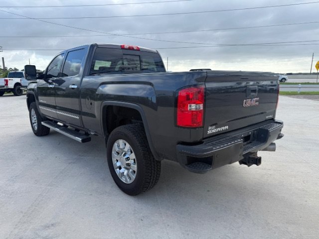 Used 2016 Iridium Metallic GMC Denali image 3