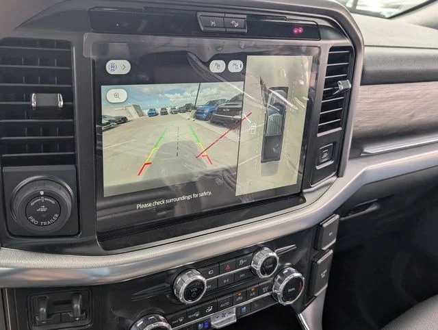 2025 Ford F-150 Lariat - Photo 14