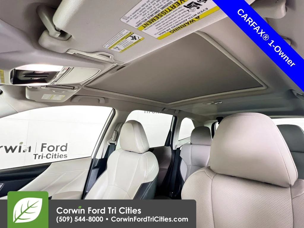 Used 2020 Crystal White Pearl Subaru Limited image 27